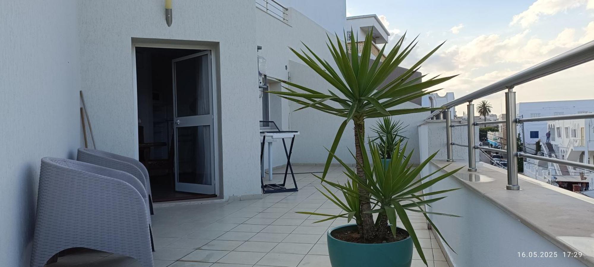 Residence Debbabi Sans Coupure D'Eau Монастир Экстерьер фото
